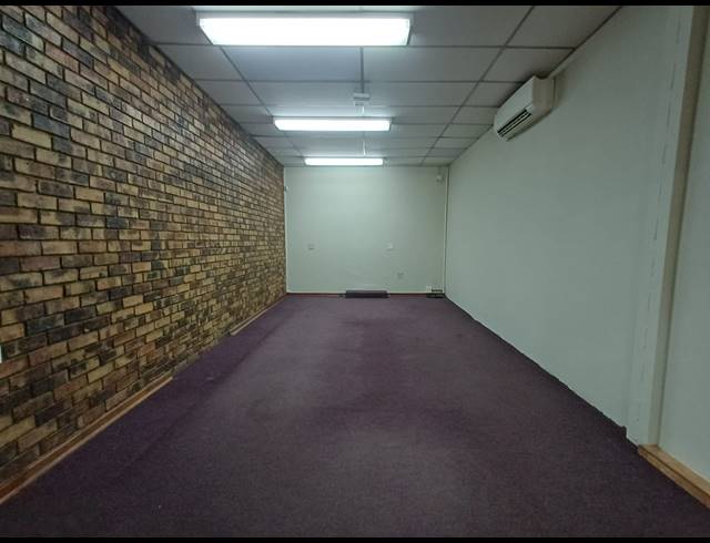 402M² WAREHOUSE FOR SALE IN VANDERBIJLPARK CE 6
